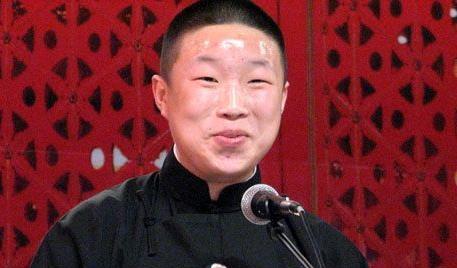 郭德纲爆料烧饼闯祸视频,笑料百出引网友热议