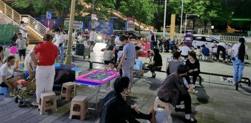 廉江网红地摊在哪里,夜市繁华新地标