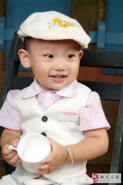于潇棋明星宝宝,于潇棋宝宝萌态初现，星光熠熠引关注