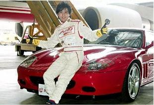 开赛车的明星,赛车明星的赛道传奇